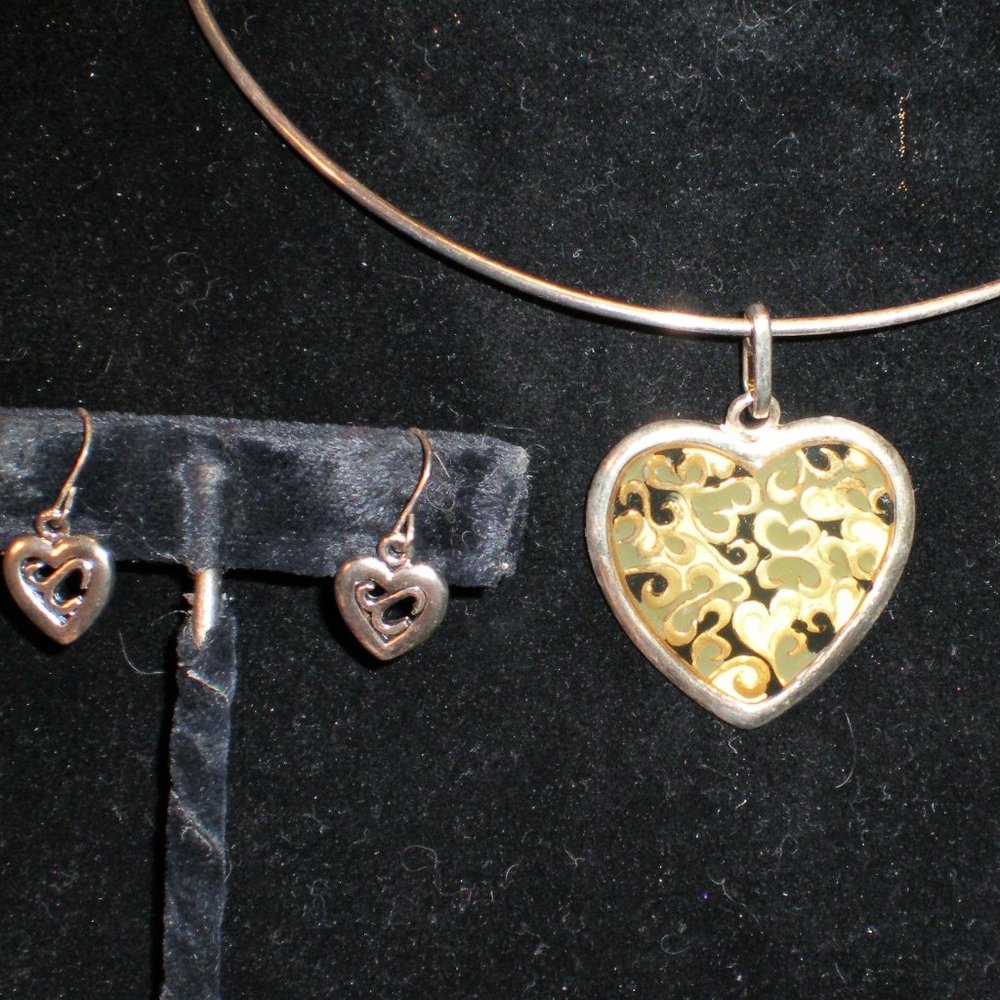 Heart Pendant choker w/ Matching Earrings - SET